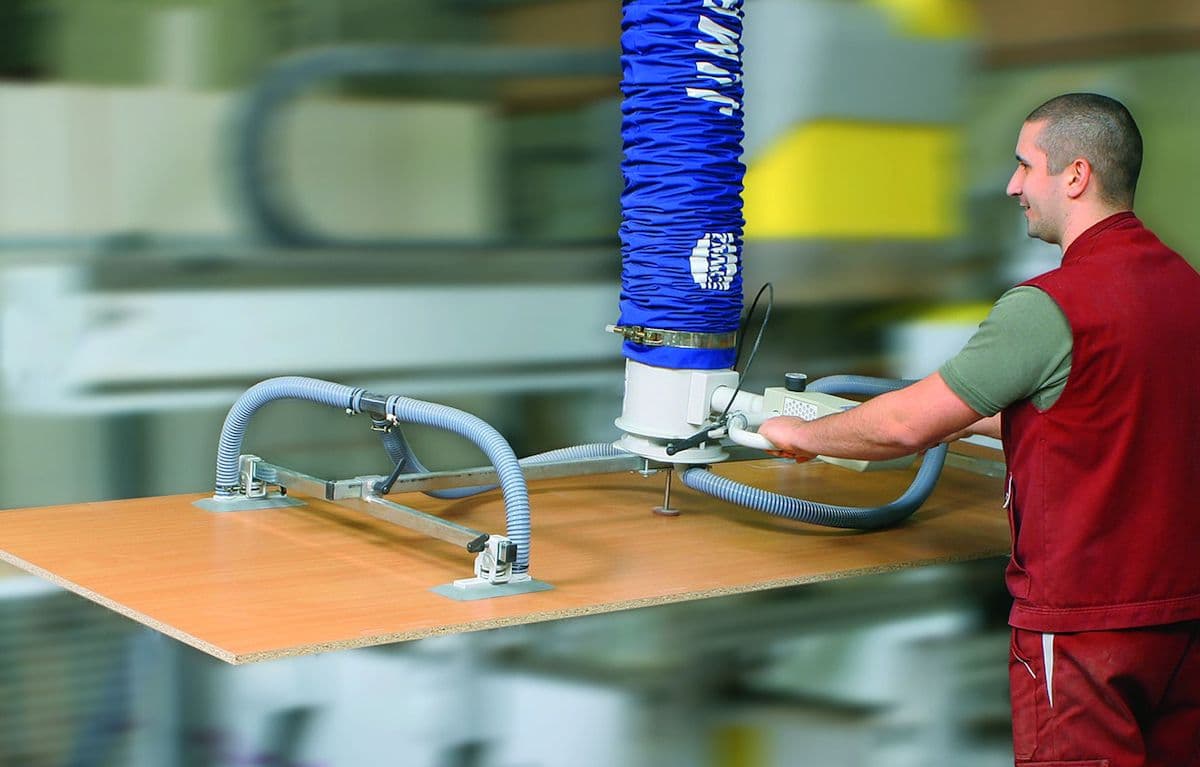 Overhead Cranes & Hoists